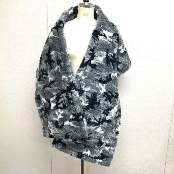 BALENCIAGA 673572 logo Stole/Shawl Large shawl Big size boa camouflage Scarf - Picture 1 of 10